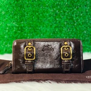 COACH Vintage Zoe Soho Buckle Wallet